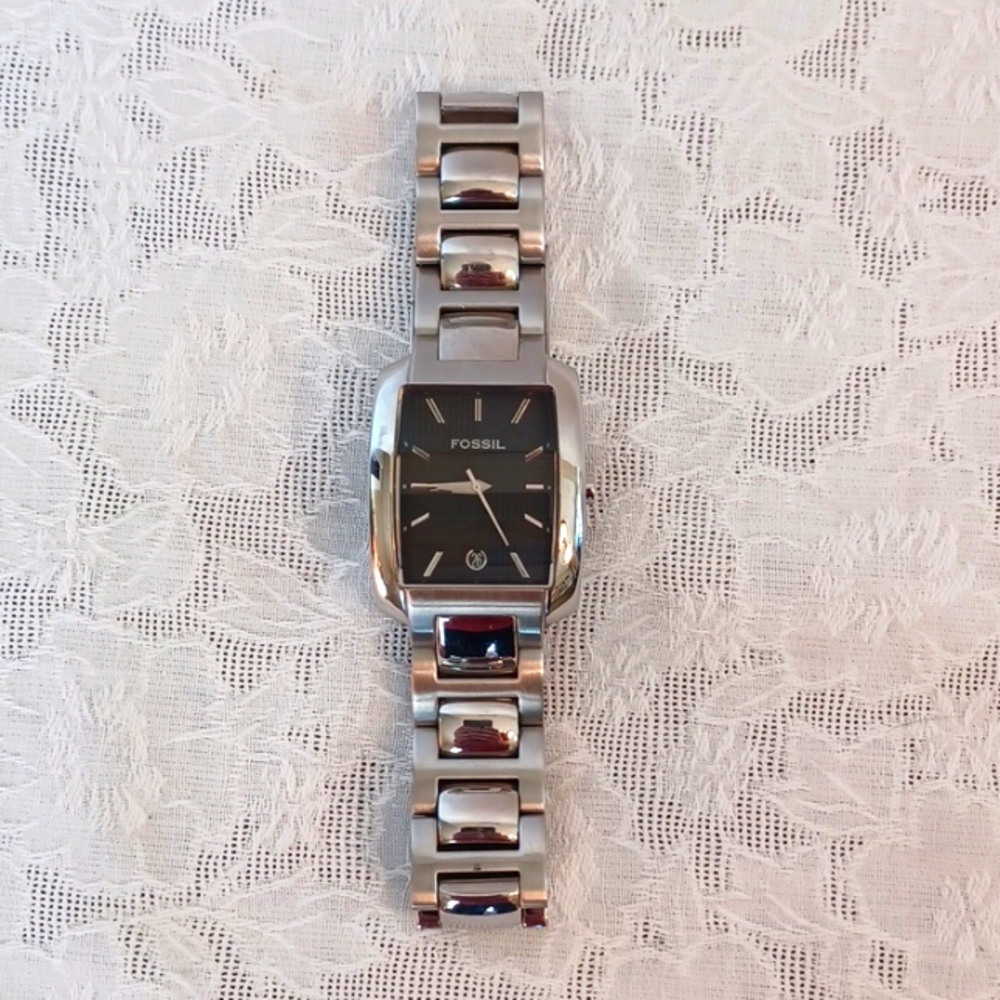 Men's Fossil Watch - Picture 5 of 16